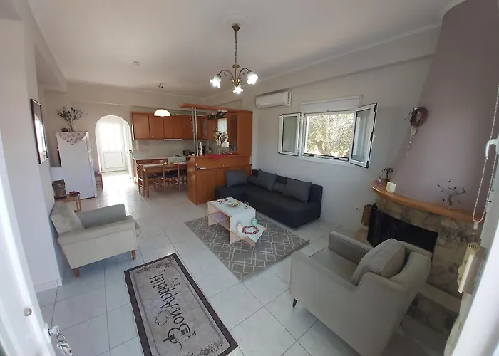 The House In The Olive Grove * Amaliada