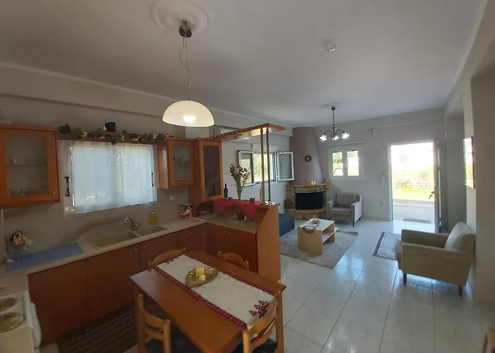 בית נופש The House In The Olive Grove Amaliada