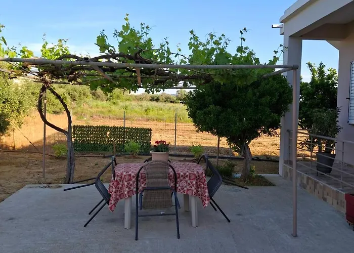 The House In The Olive Grove Amaliada